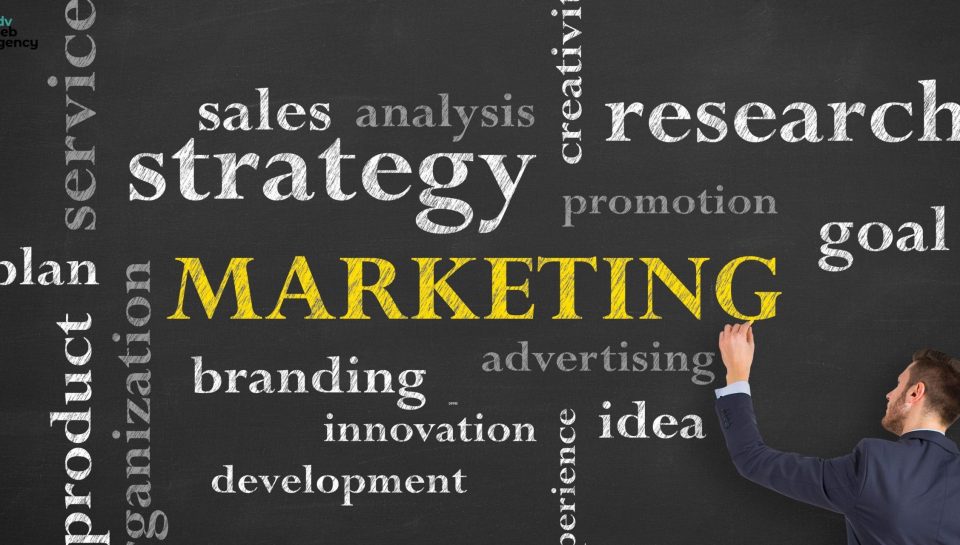 differenza_marketing_comunicazione
